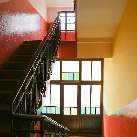 Charming Close To Old Town&metro Lejlighed *